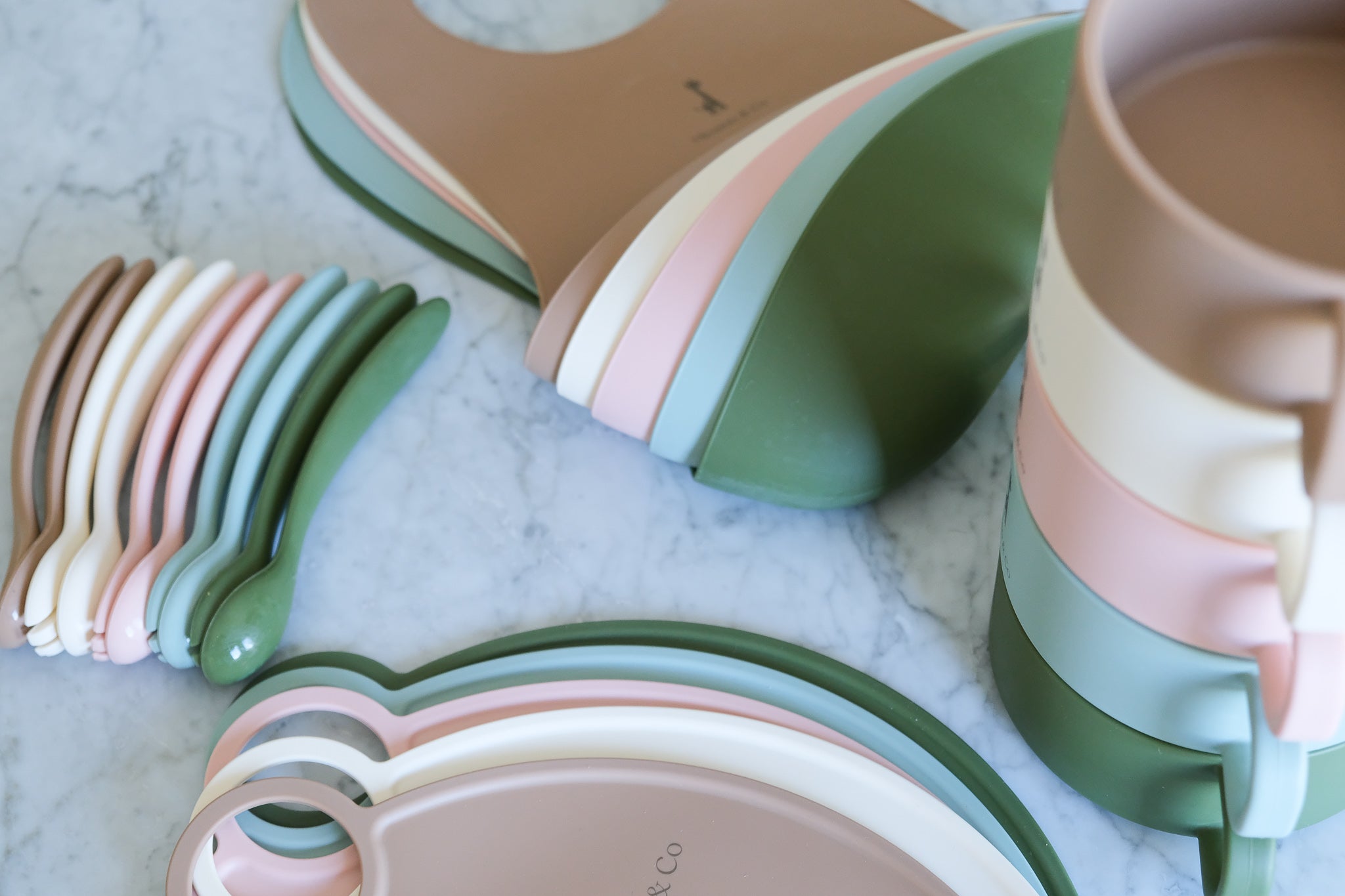 Est-ce que la vaisselle en silicone pour bébé va au lave-vaisselle?