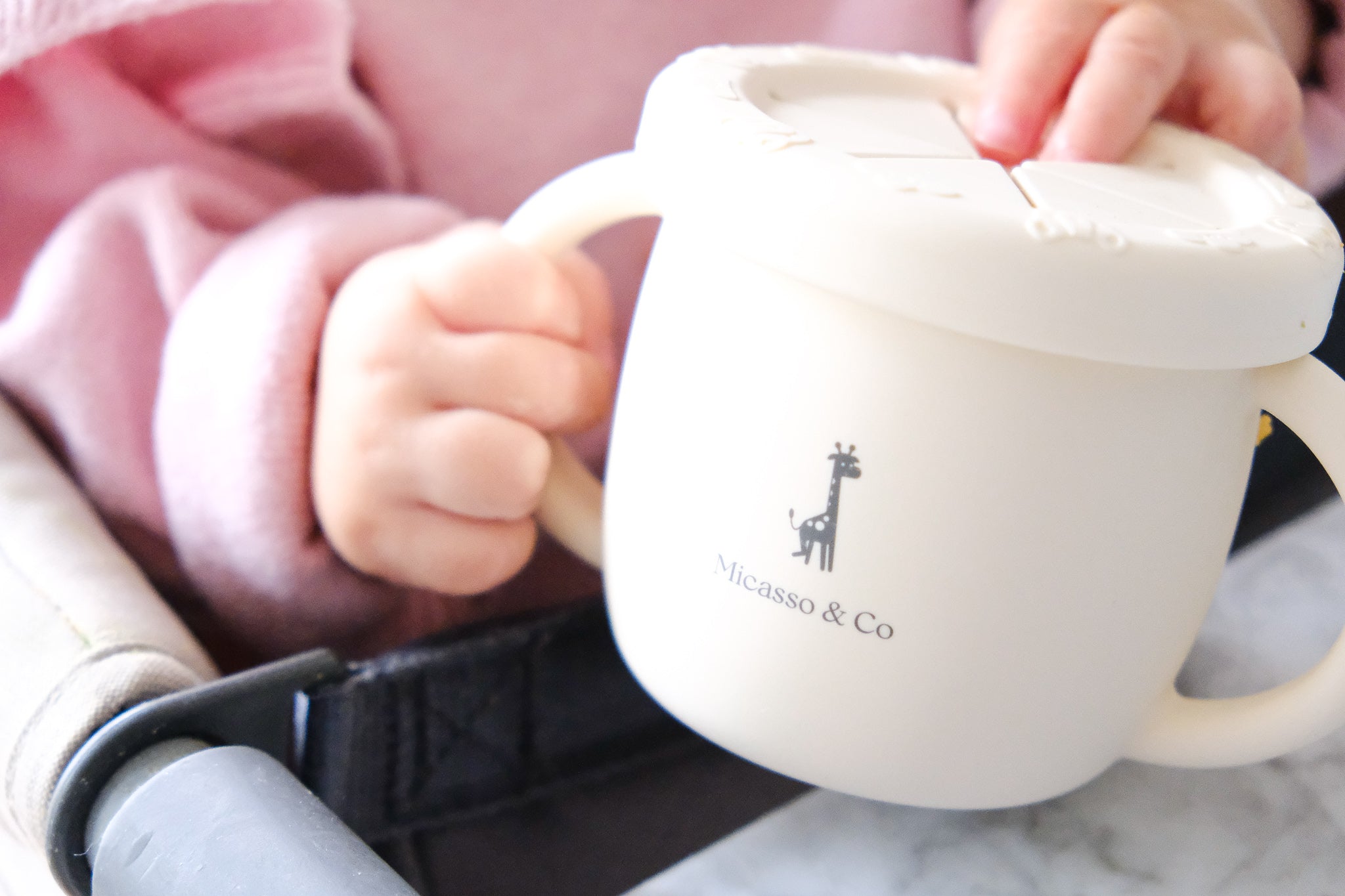 Le gobelet en silicone qui facilite le quotidien des familles