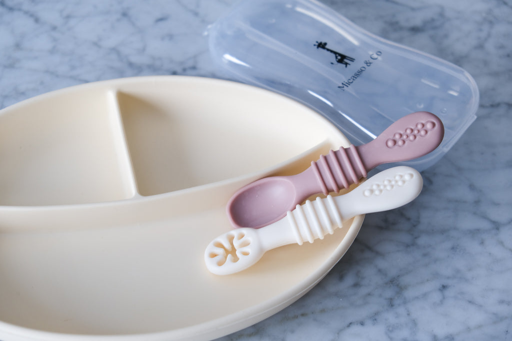 La vaisselle en silicone pour les bébés, le choix idéale pour la DME avec bébé