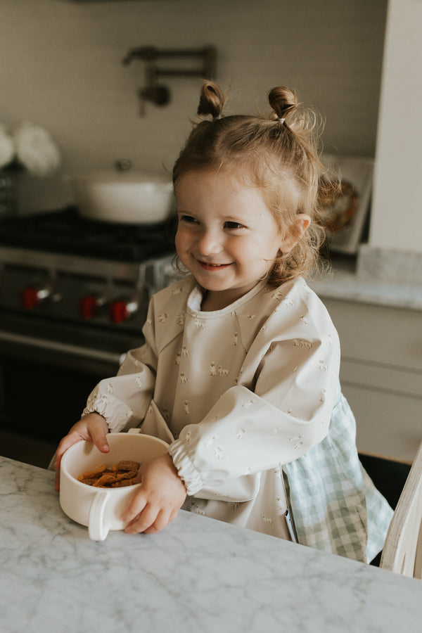 Silicone bowl with handles 