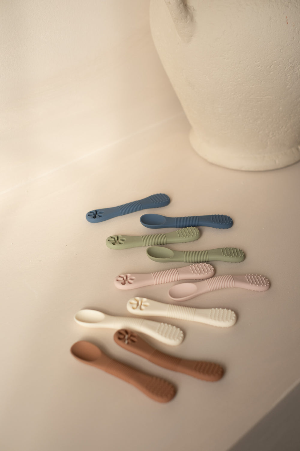 Cuillères d'apprentissage 2.0 Micasso & Co en silicone alimentaire pour bébé
