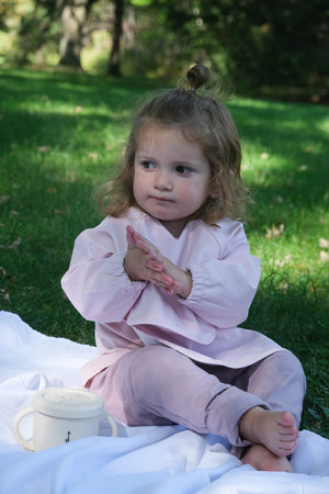 2-in-1 training cup for snacks and liquids