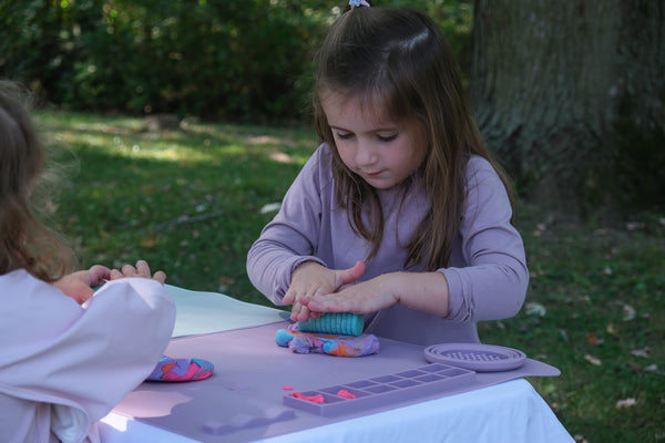Napperon d’artiste en silicone pour enfant