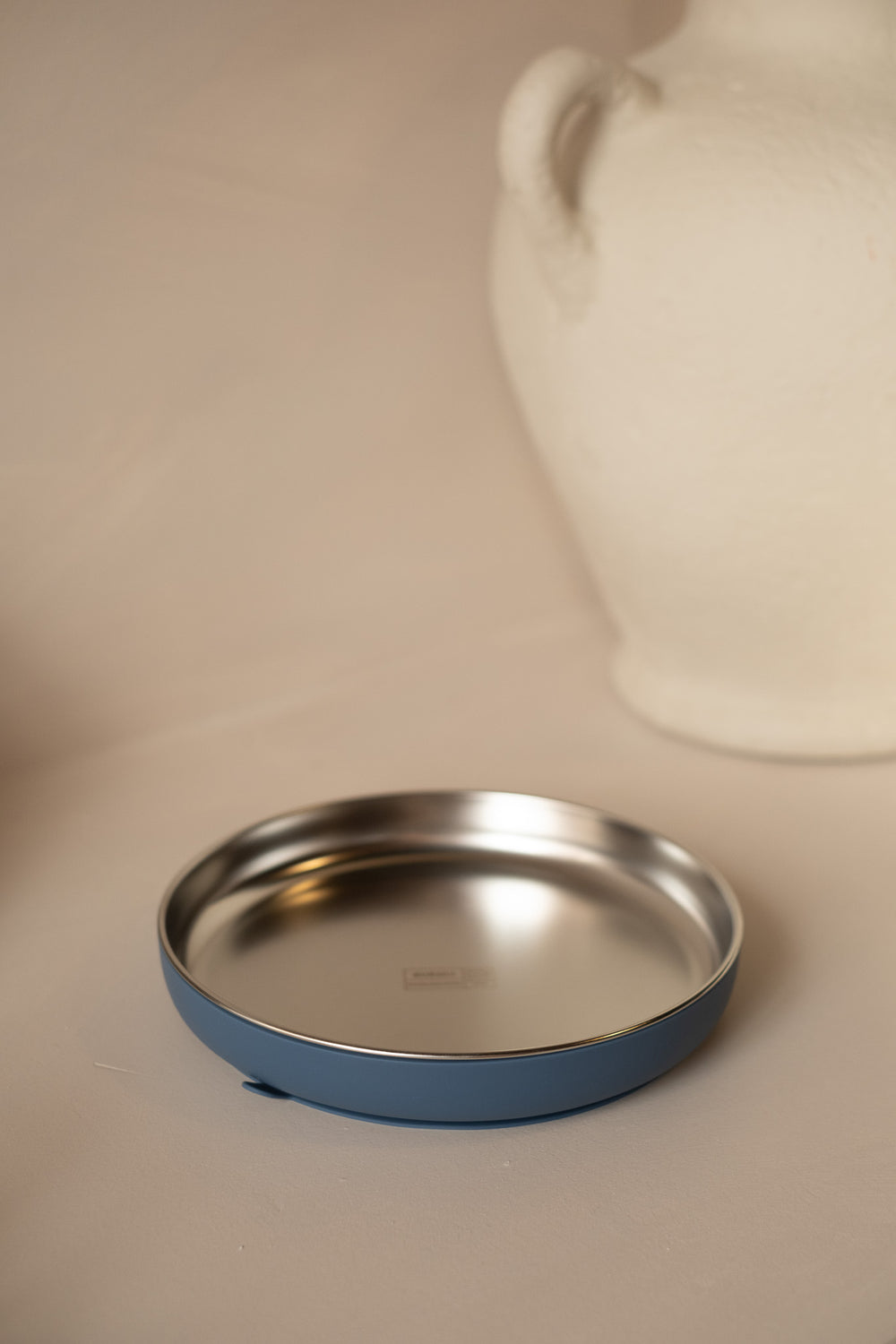 assiette inox-silicone bleu majesteux