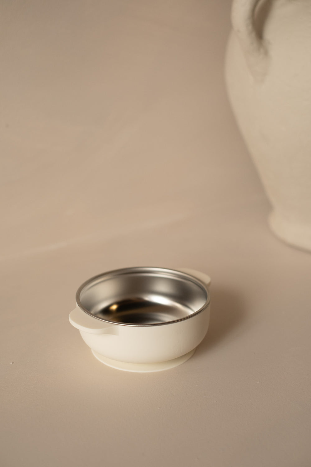 bol  à succion inox et silicone blanc crème micasso