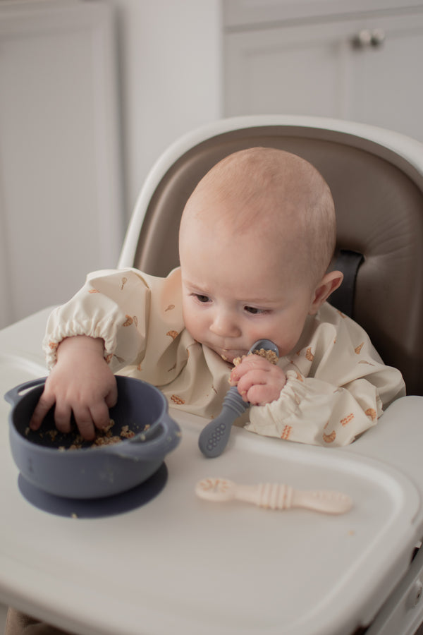 Suction silicone bowl