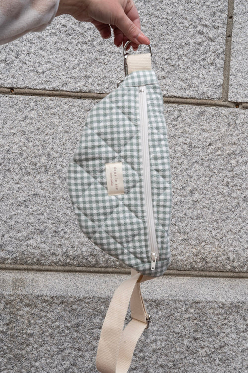 sac banane matelassée vichy sauge